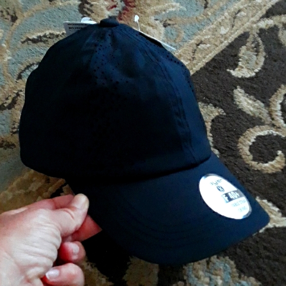 *Host Pick*Layer 8 UPF 40+running ladies hat - Picture 10 of 12